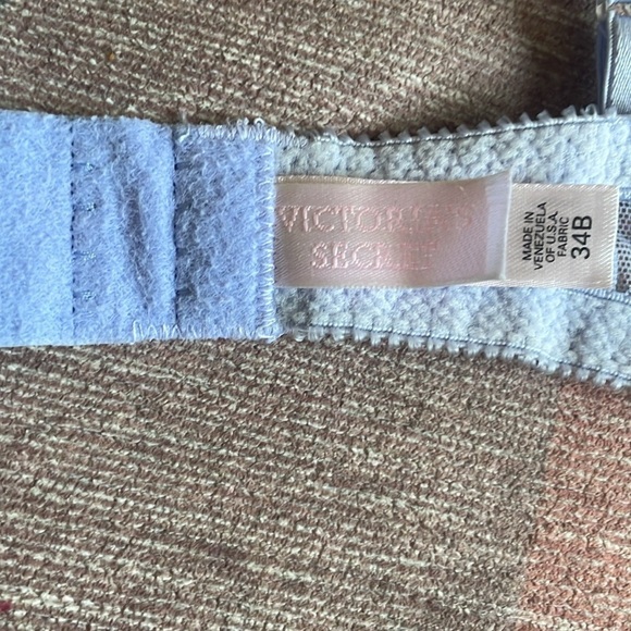 Vintage Victoria Secret Lavender Lace Love Bra - Picture 7 of 9